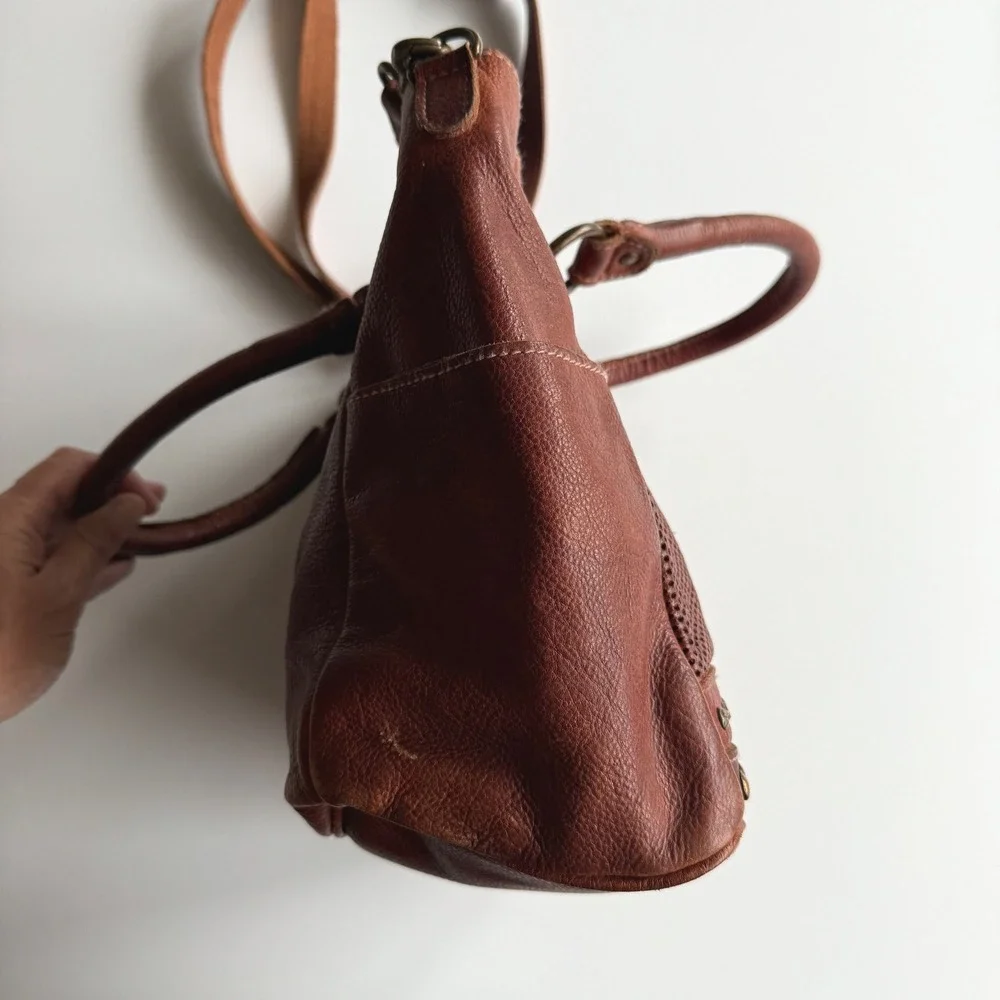 Amsterdam Heritage Caramel Leather Perforated Studded Top‎ Handle Shoulder Bag